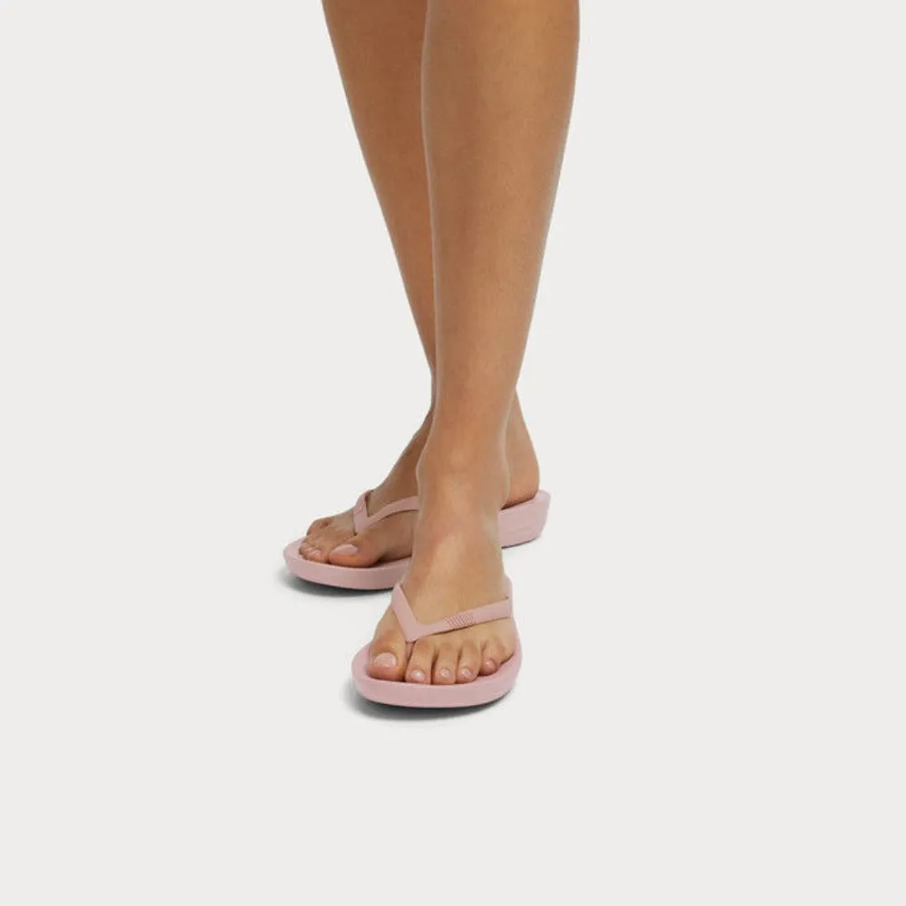 รองเท้าแตะแบบหูหนีบ ผู้หญิง รุ่น IQUSHION ERGONOMIC FLIP-FLOPS