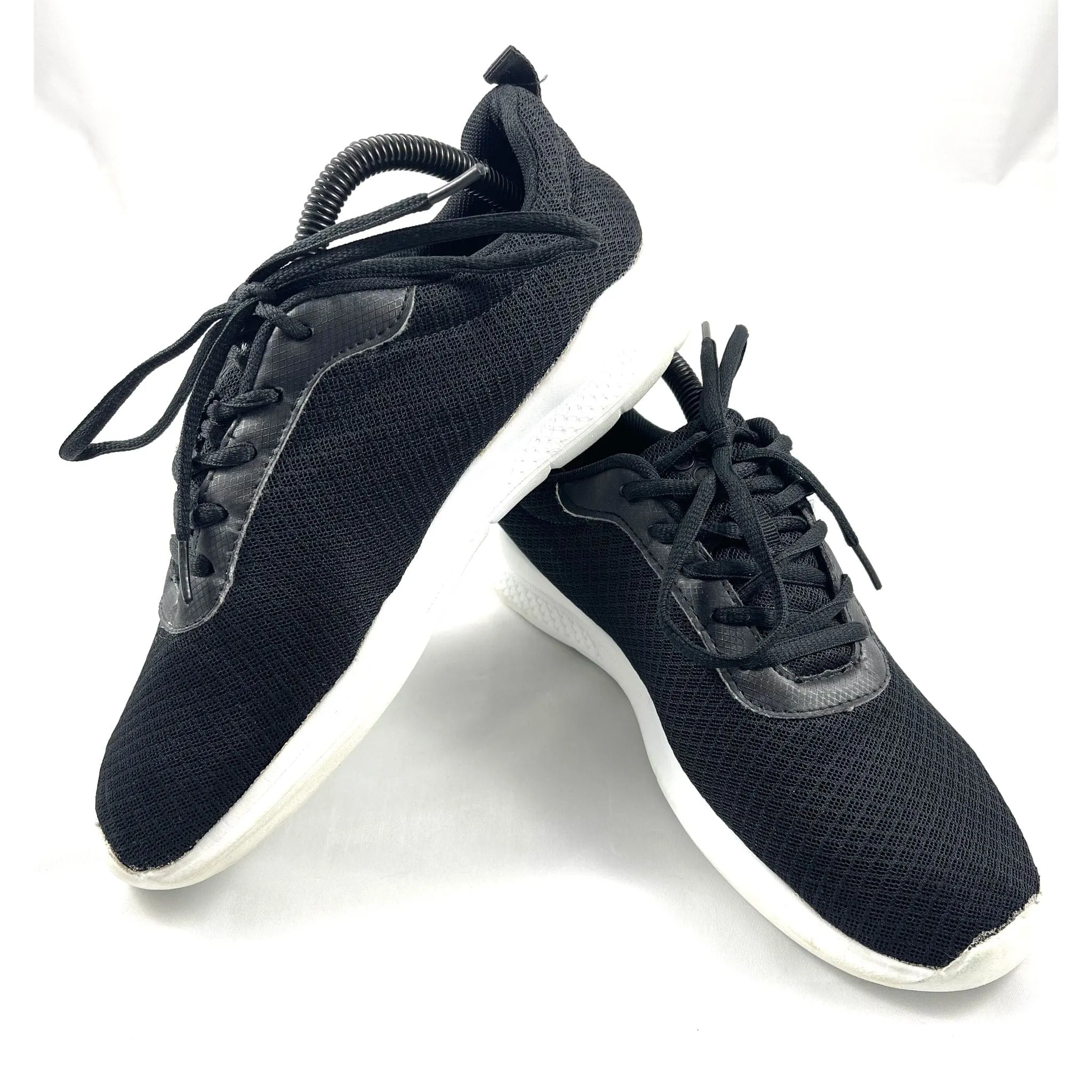 Black OSAGA Running Shoes