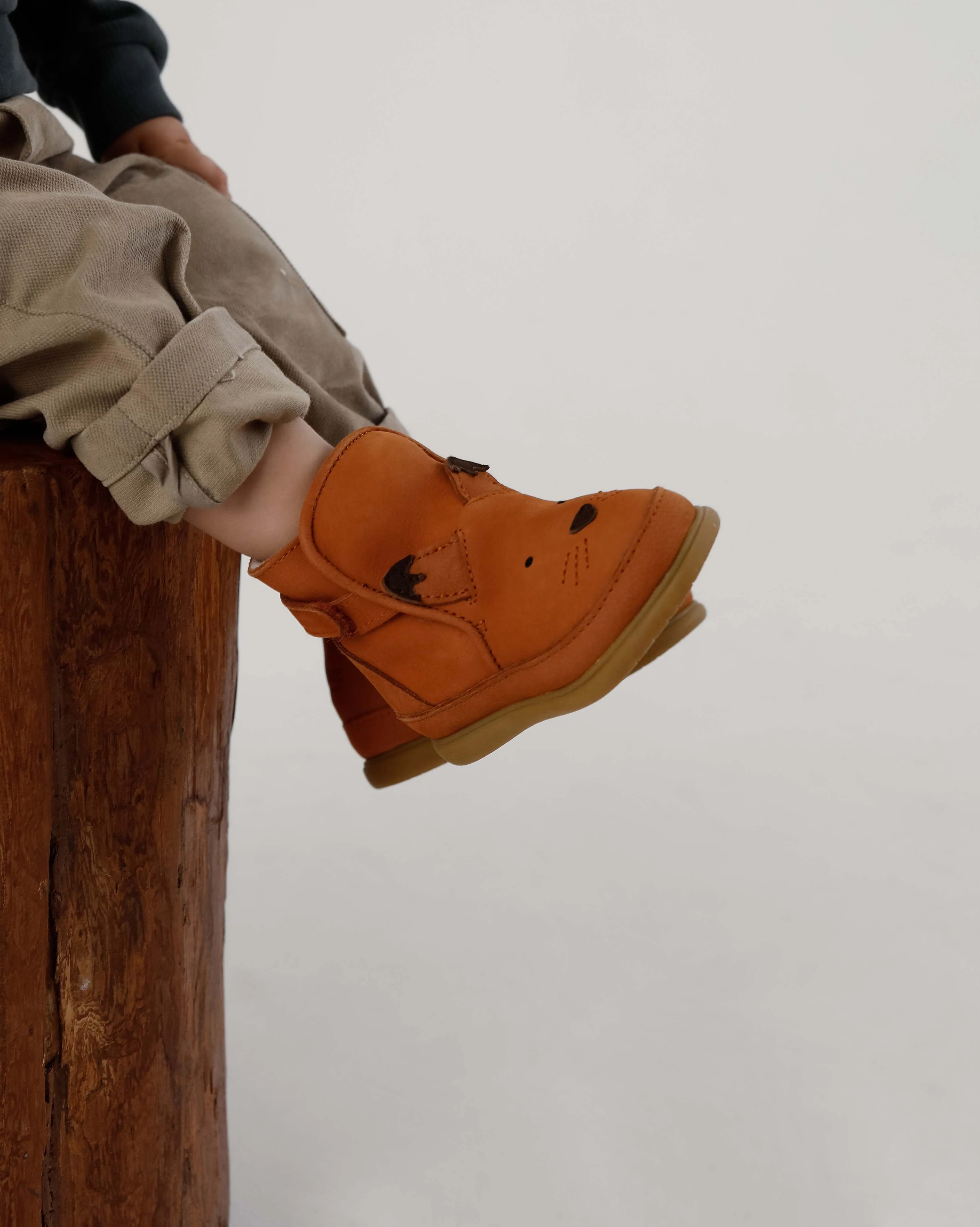 Dubu Classic Shoes | Fox | Maple Nubuck