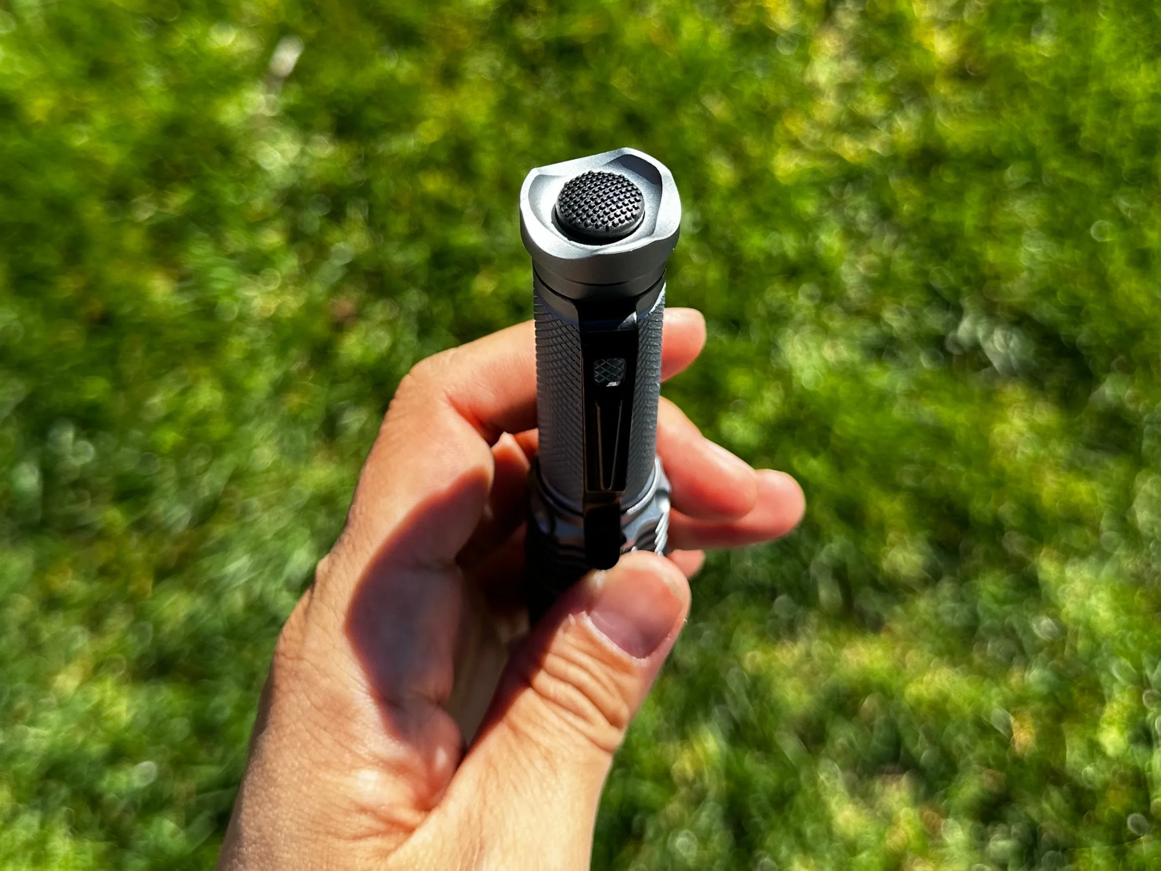 Exclusive Acebeam TAC Flashlight AA / 14500 ( Includes USB-C 14500 Rechargeable Battery )