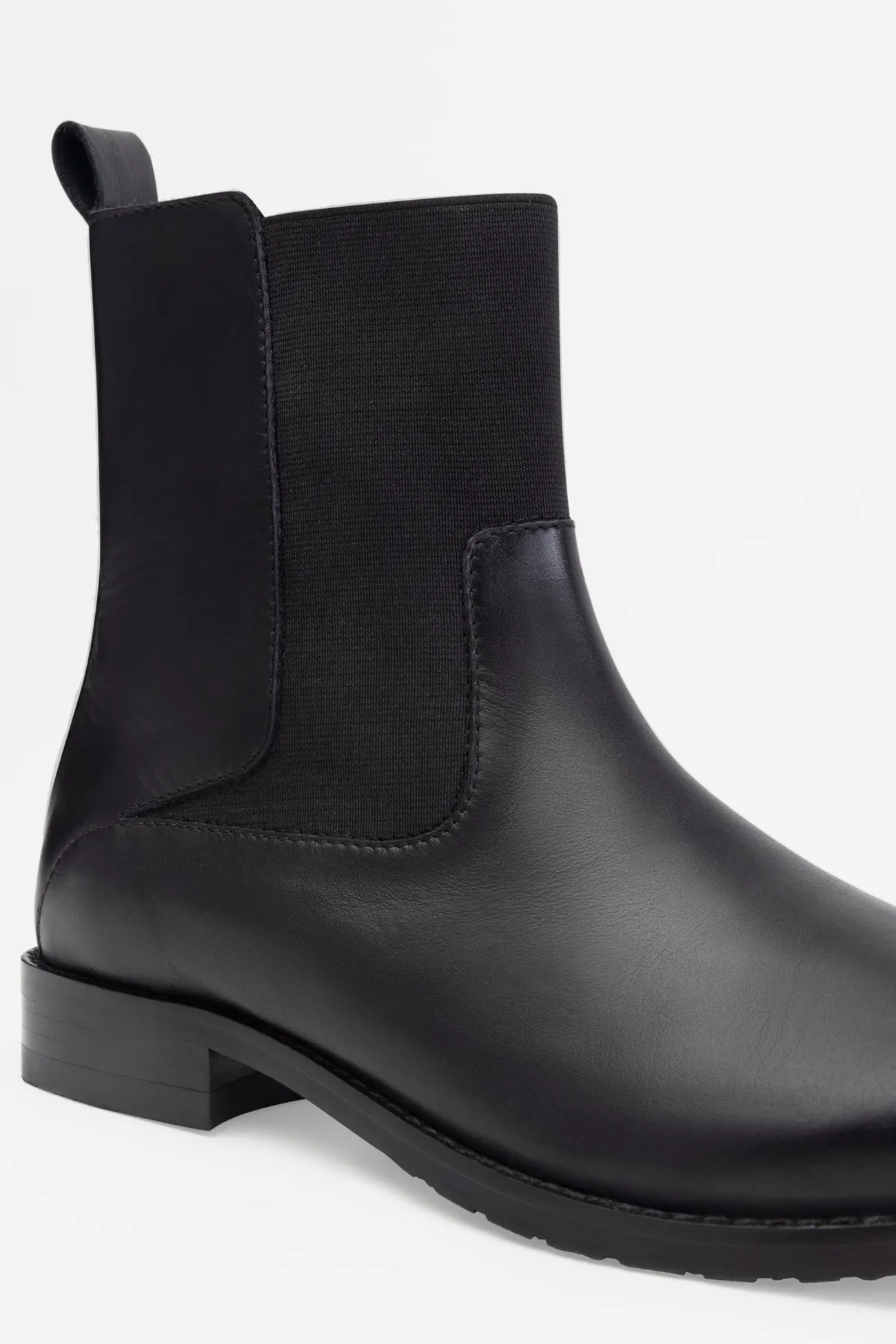 Gayle Chelsea Boots