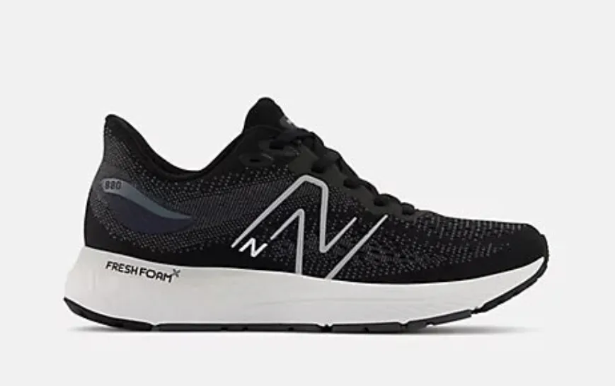 Kids' New Balance P880v12