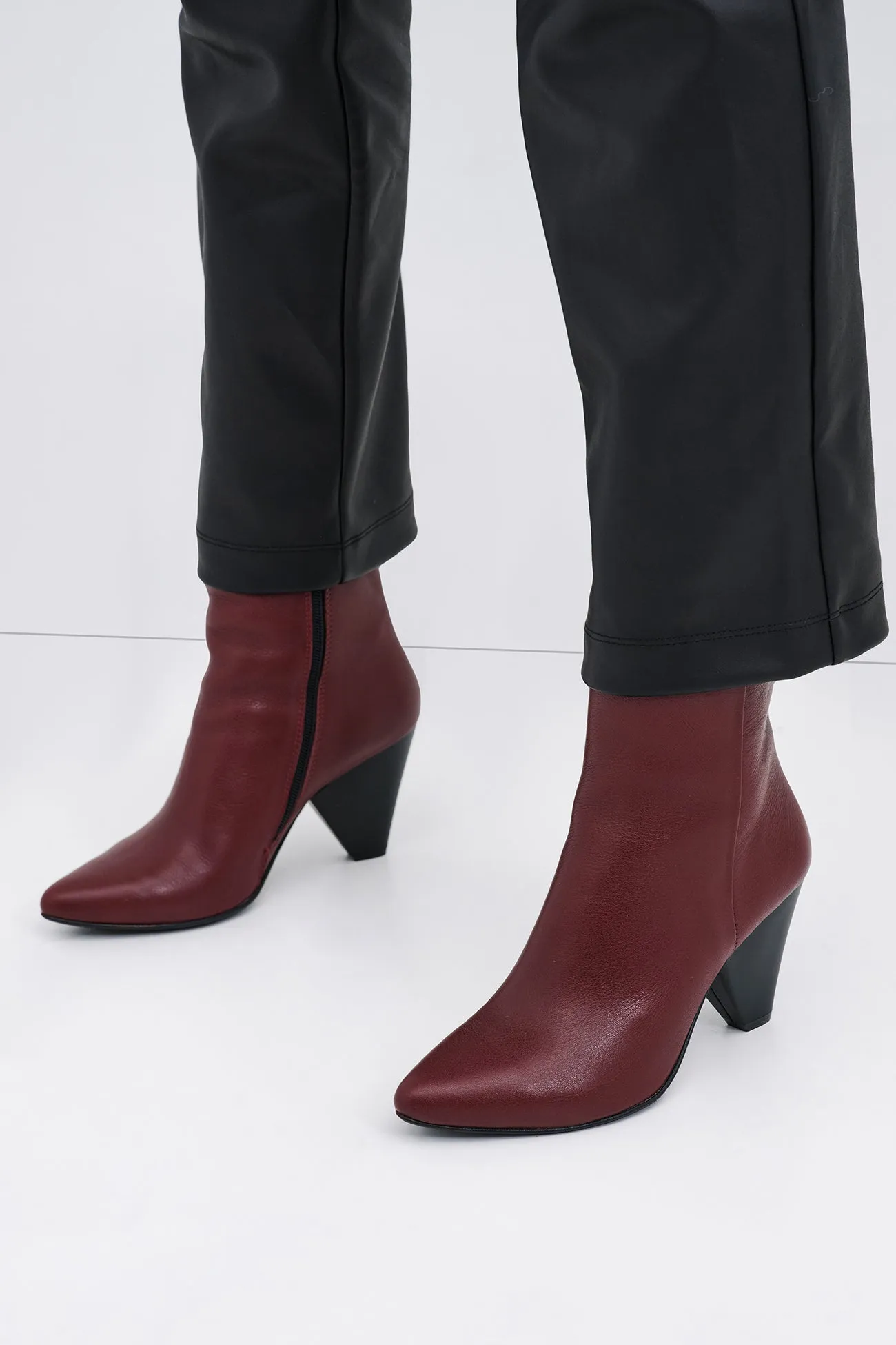 Leo Ankle Boots