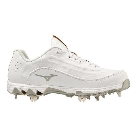 Mizuno 9-Spike Swift 8 Low Metal Softball Cleats - Women's: 320689