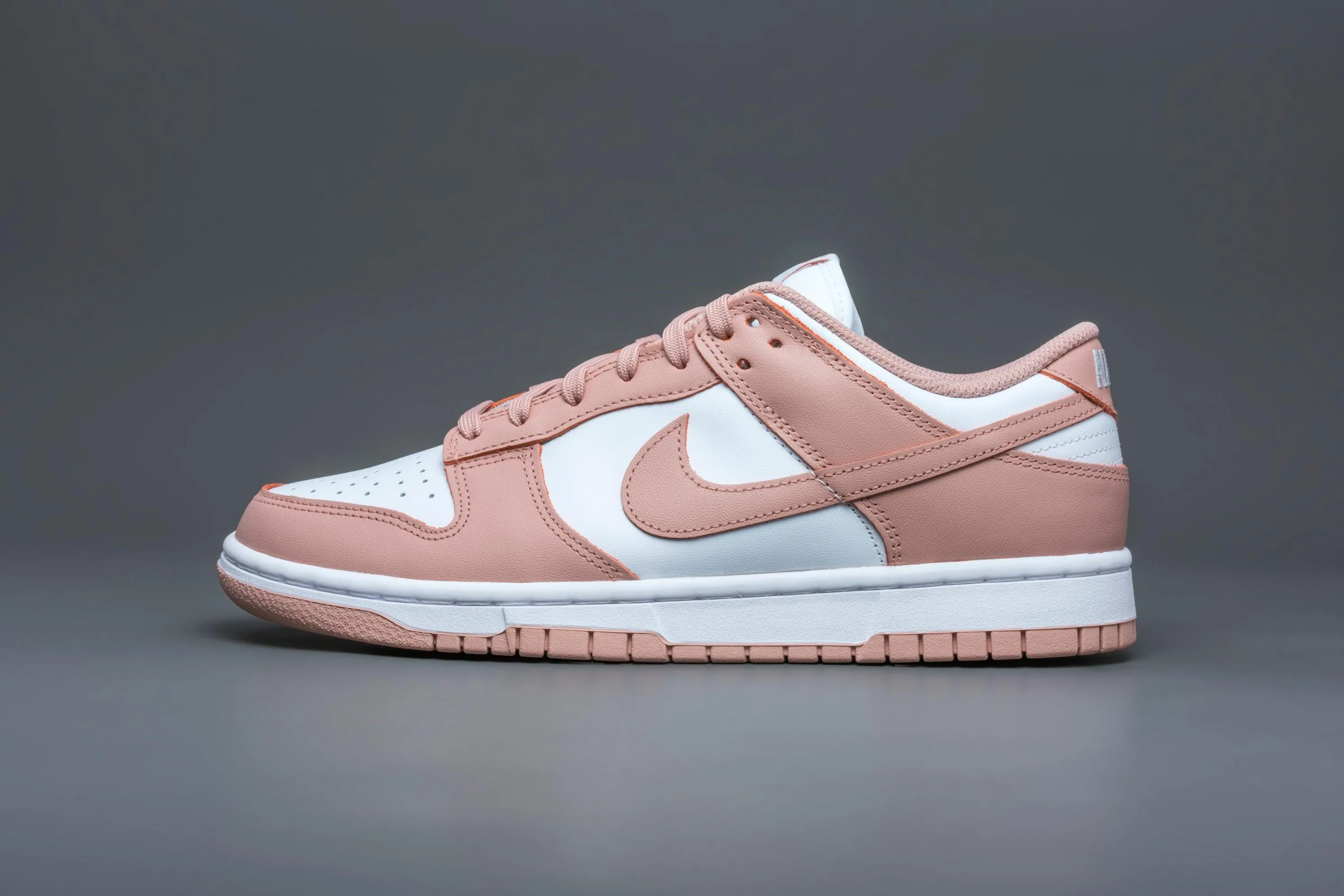 Nike Dunk Low Rose Whisper (W)