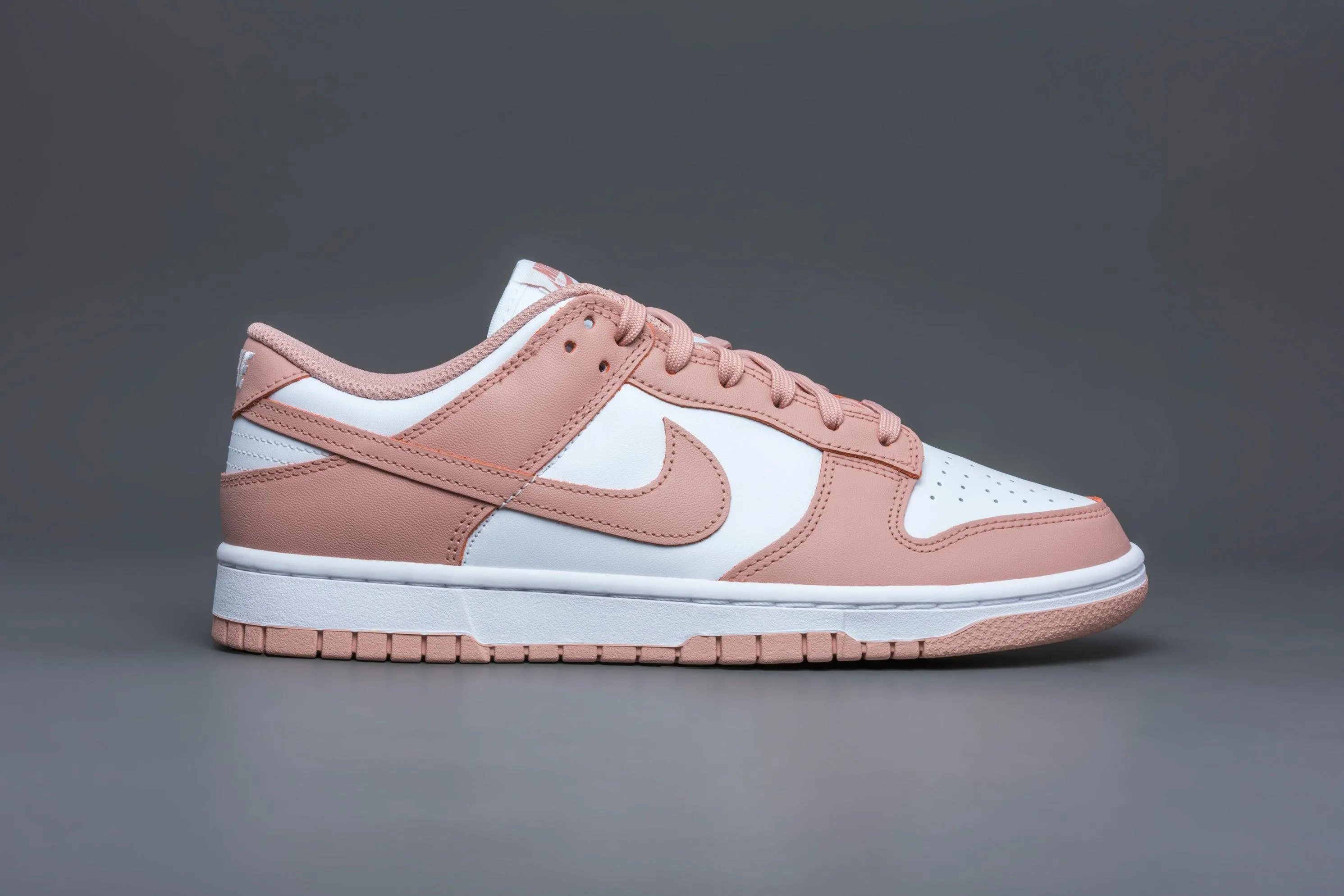 Nike Dunk Low Rose Whisper (W)