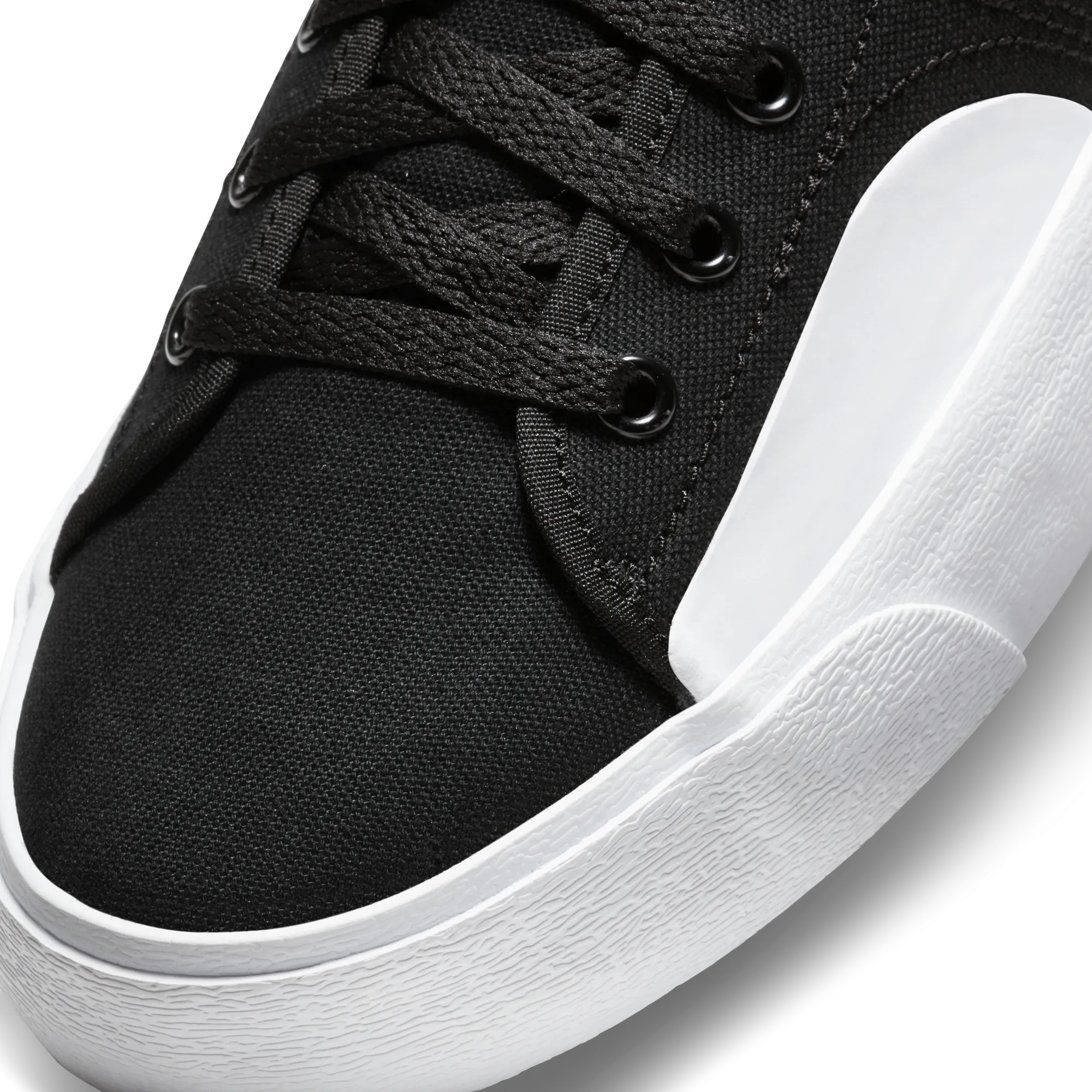 Nike SB BLZR Court - Black/White