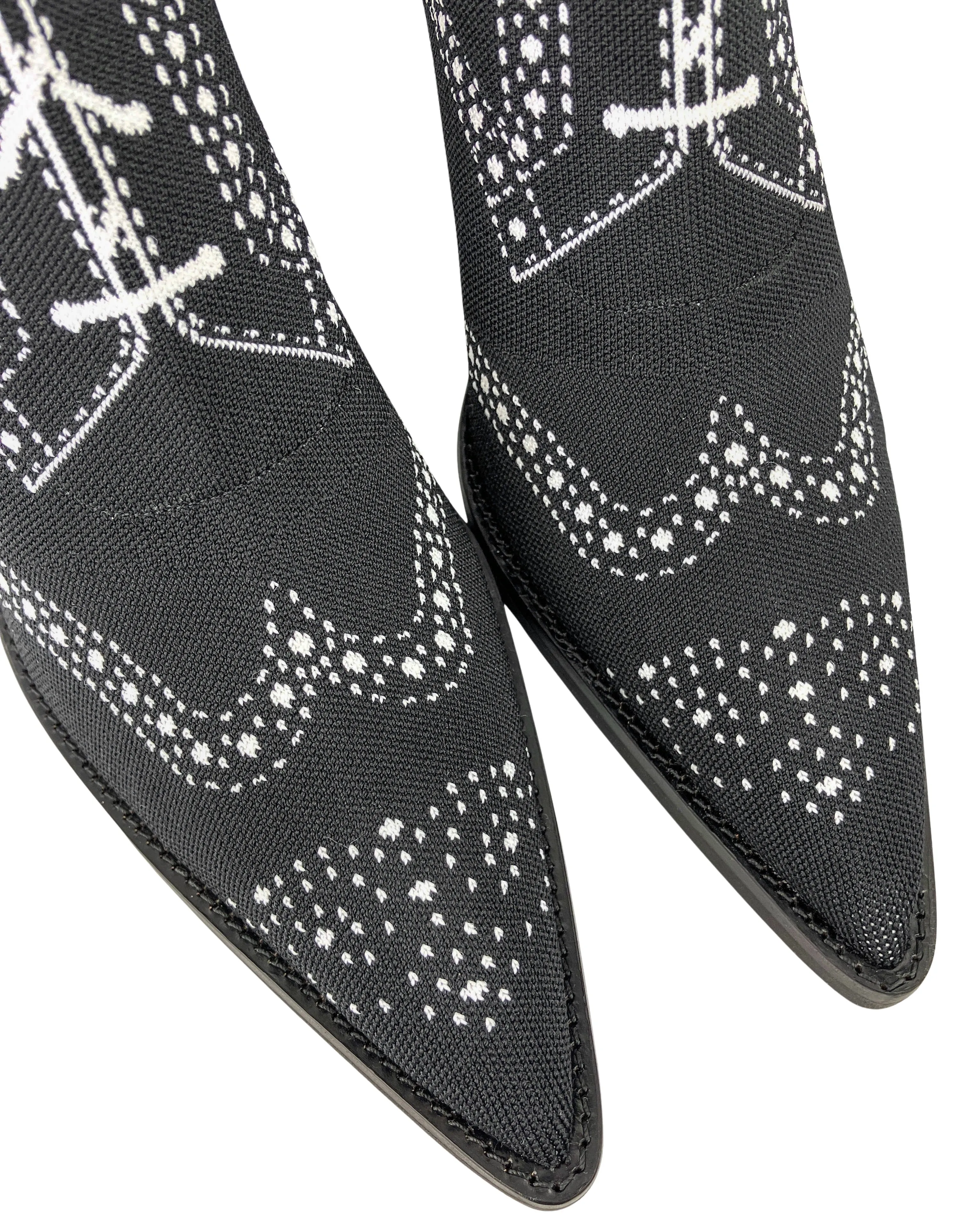 Thom Browne. Knit Trompe L'oeil Boots in Black/White