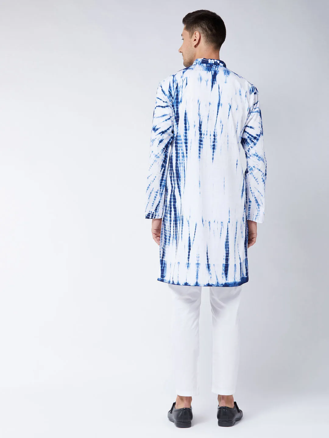 VASTRAMAY Blue & White Cotton Kurta Pyjama